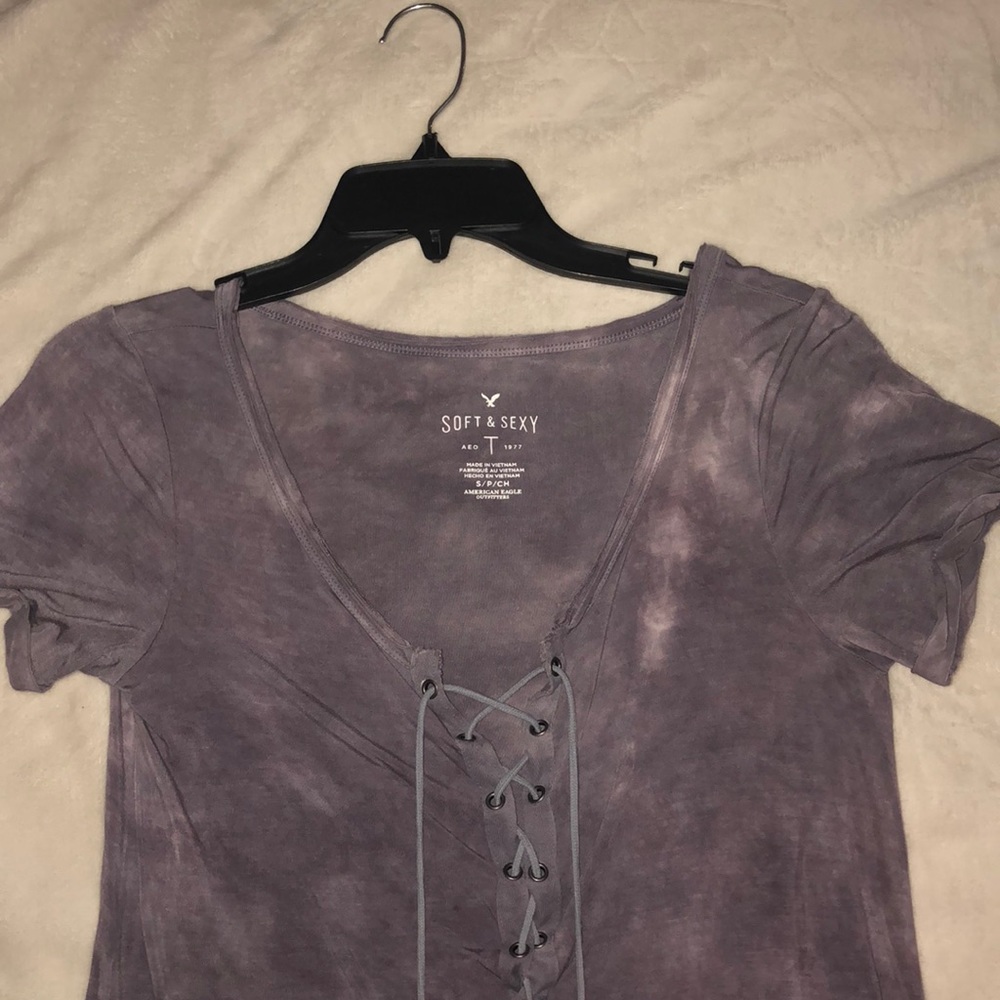 American Eagle Outfitters tshirt